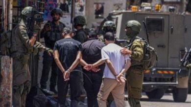 قوات الاحتلال الاسرائيلي تعتقل فلسطينيين