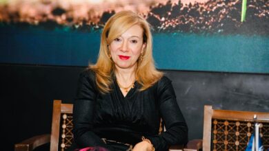 د منال خيري